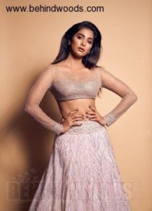 Download actress pooja hegde hd wallpapers HD