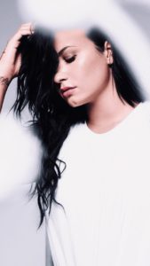 Download demi lovato wallpaper HD