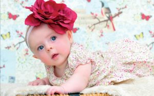 Download small cute baby wallpaper HD