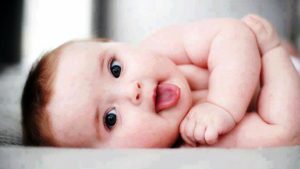 Download small cute baby wallpaper HD