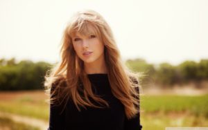 Download wallpaper taylor swift HD