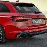 Download audi rs4 avant wallpaper HD