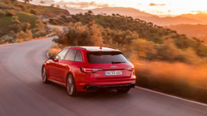 Download audi rs4 avant wallpaper HD