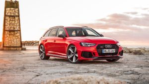 Download audi rs4 avant wallpaper HD