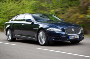 jaguar xj dream saloon cars wheelbase loire autobiography optional fitted features approved