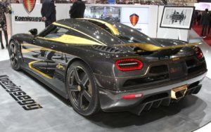 koenigsegg agera rs naraya carbon gold owner side leaf applying spent weeks tinted official gtspirit bespoke reveal prive debut salon